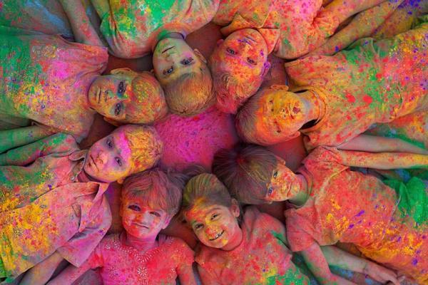 هولی، جشن رنگ ها در هند