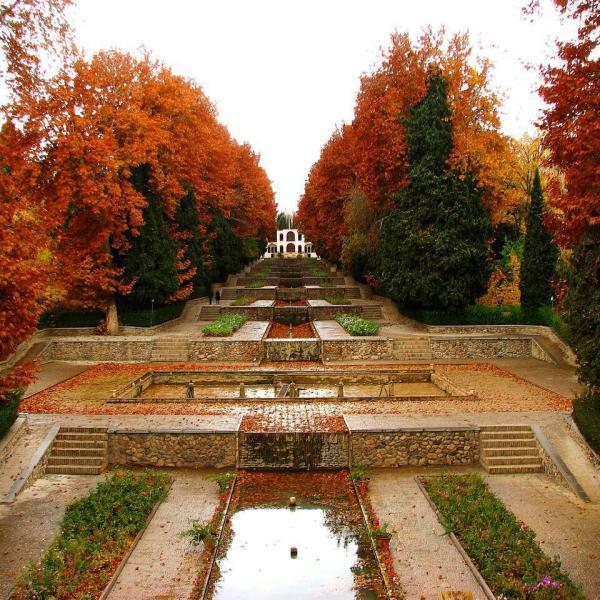 باغ ایرانی پاسارگاد شیراز